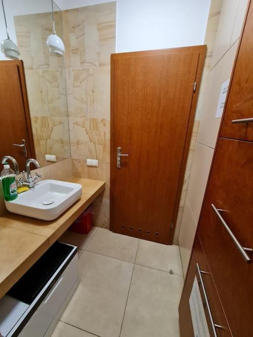 Fantastic Waw - C19 Room E Варшава Екстериор снимка